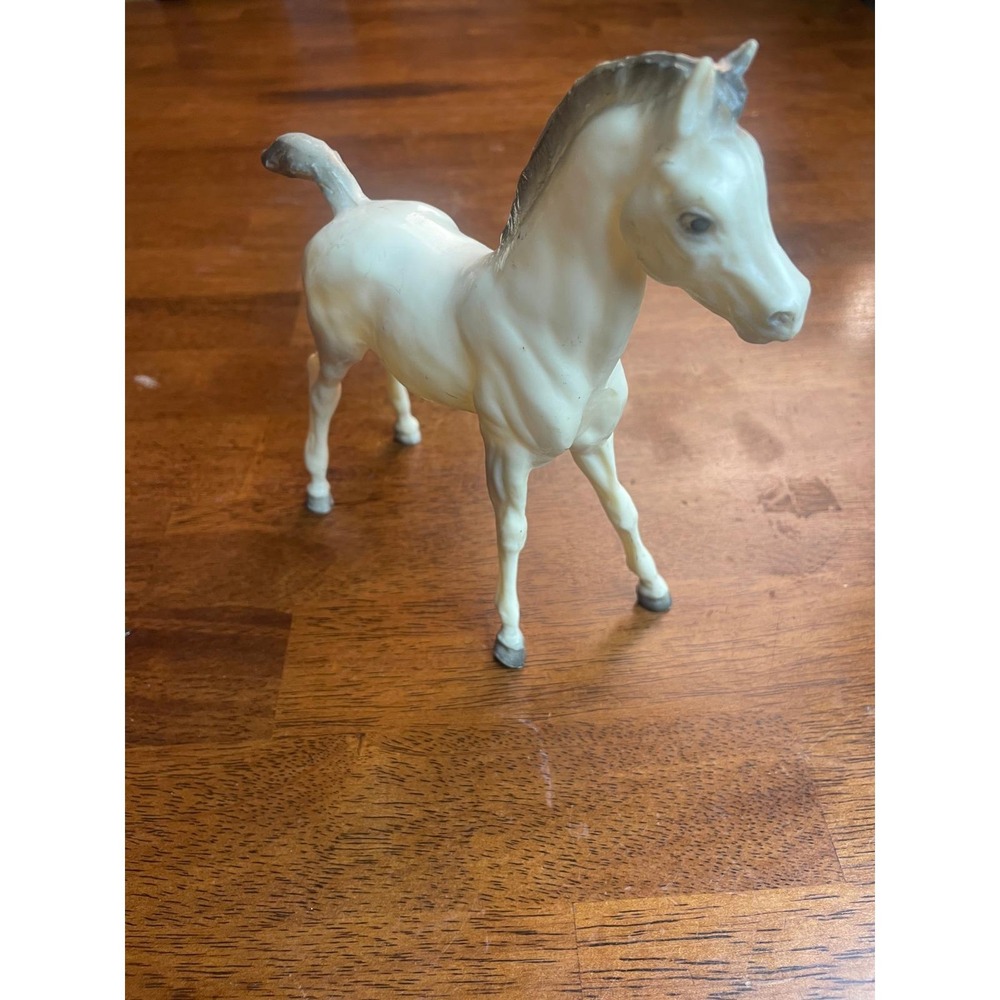 Breyer Vintage Proud Arabian Foal Model #218 Horse Alabaster Grey Shading 6in - Picture 8 of 8